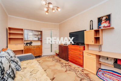 101.900 EUR