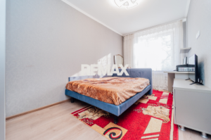 101.900 EUR