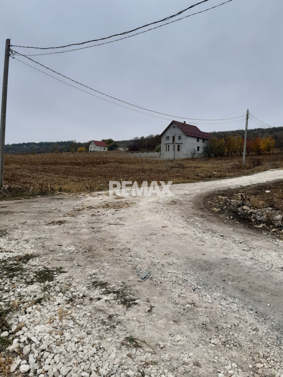 17.000 EUR