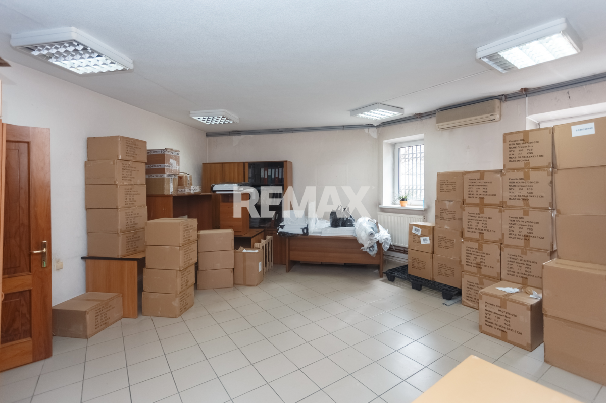 325.000 EUR