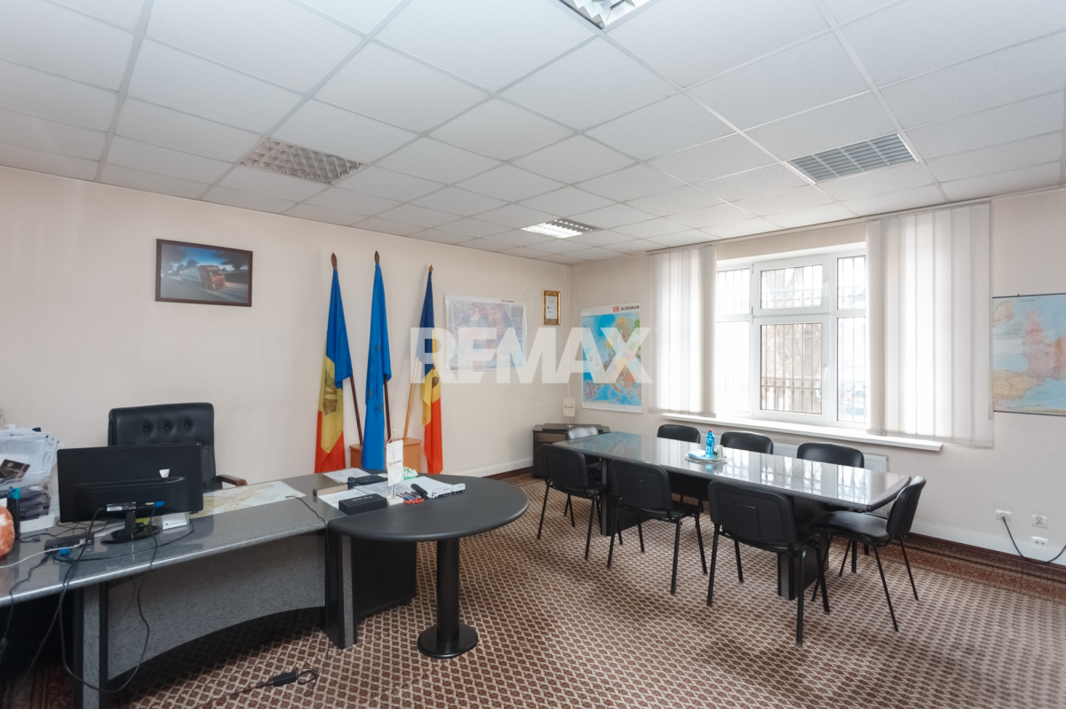325.000 EUR