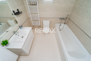 105.000 EUR