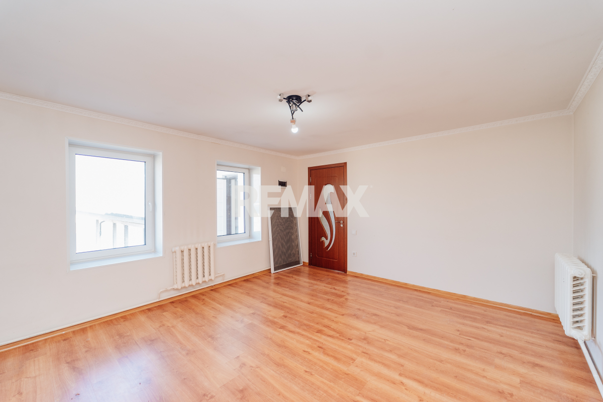 105.000 EUR