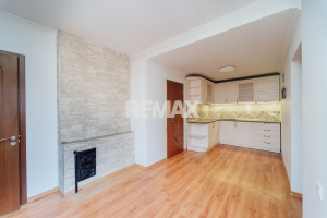 105.000 EUR