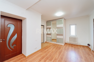 105.000 EUR