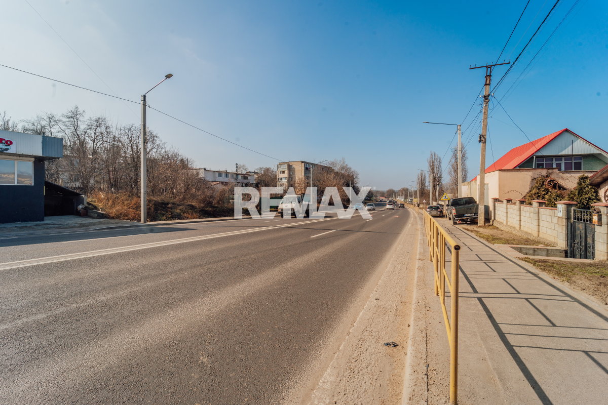 105.000 EUR