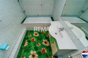 86.000 EUR