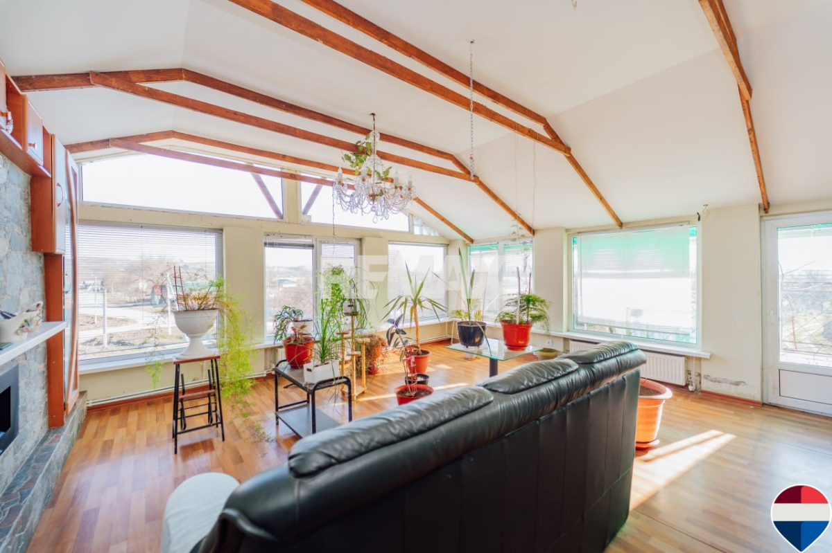 86.000 EUR