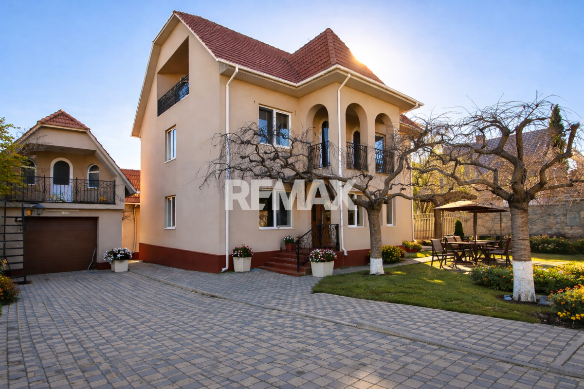 280.000 EUR