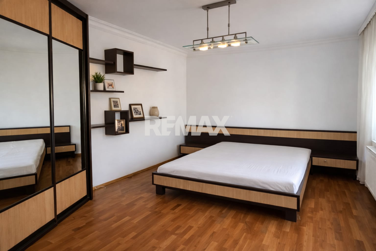 280.000 EUR