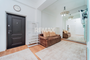 155.900 EUR