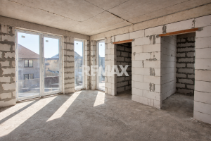 180.000 EUR
