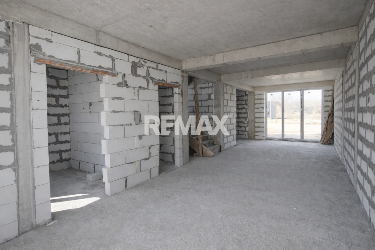 180.000 EUR