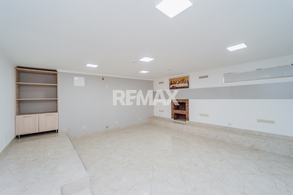 145.000 EUR