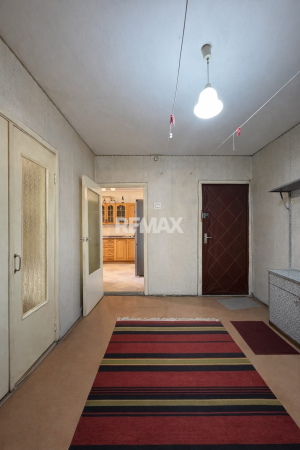 92.800 EUR