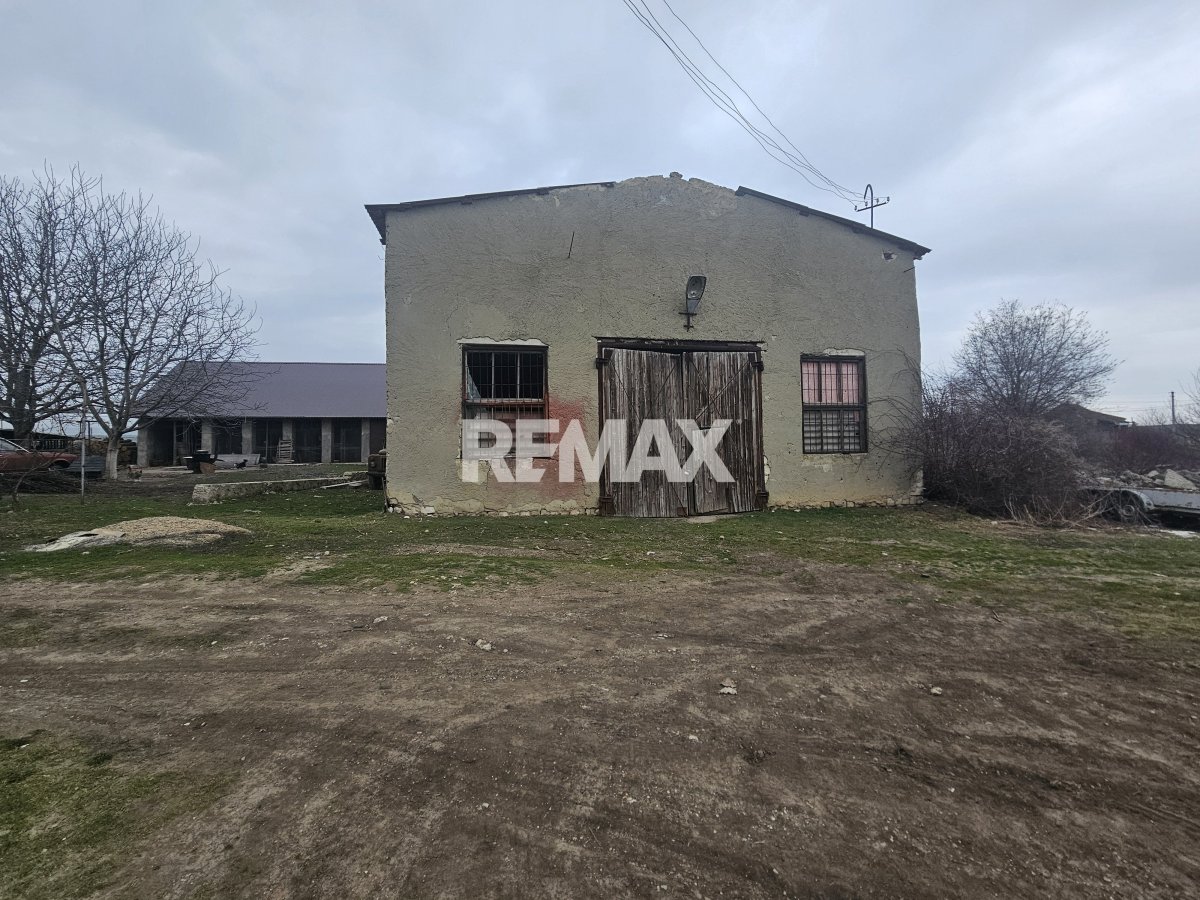 290.000 EUR