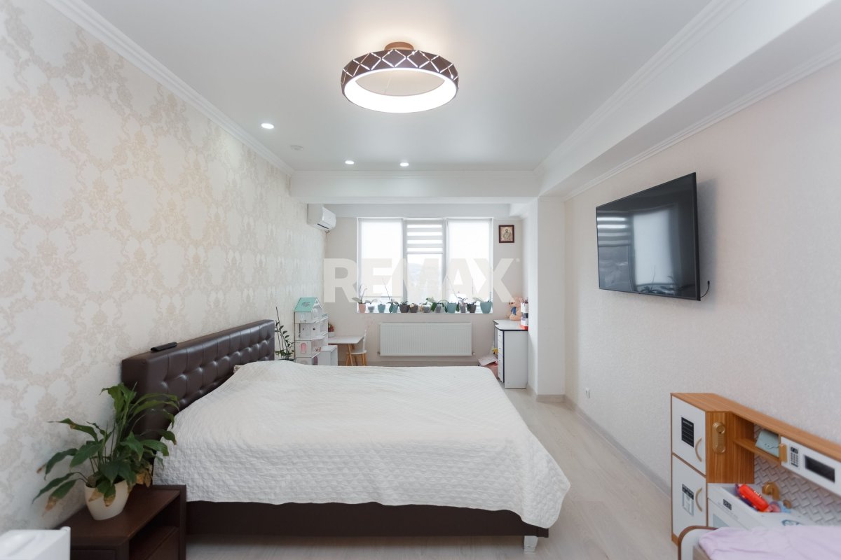 111.000 EUR