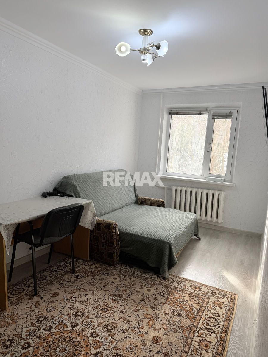 85.900 EUR
