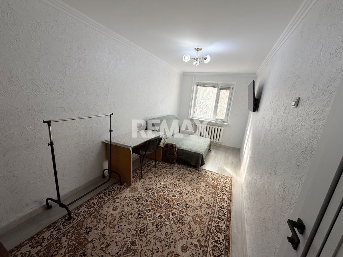 85.900 EUR