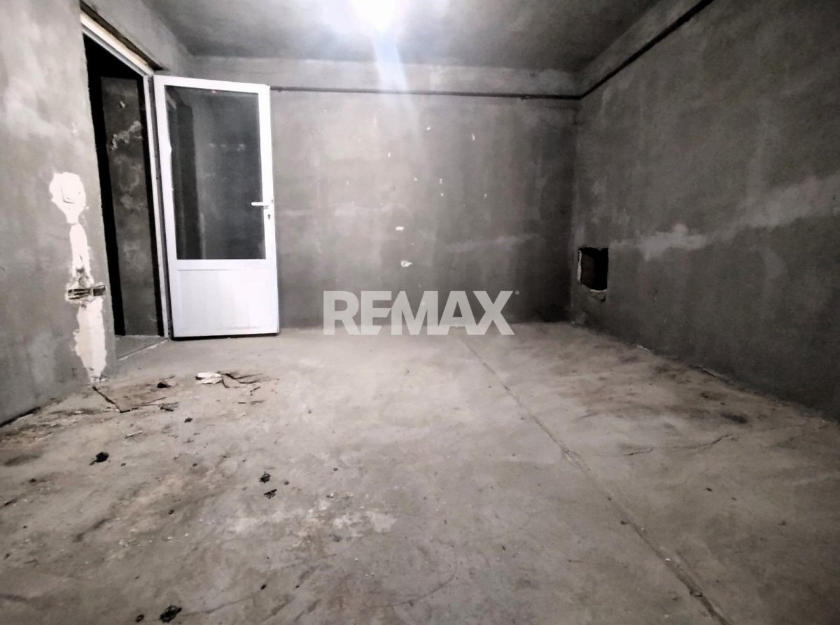 145.000 EUR