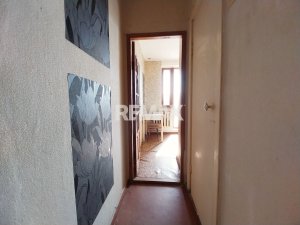 48.900 EUR