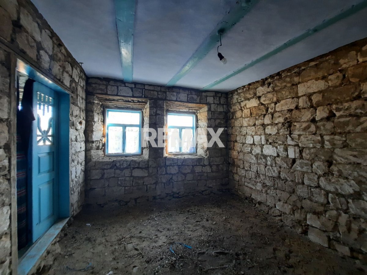 15.000 EUR