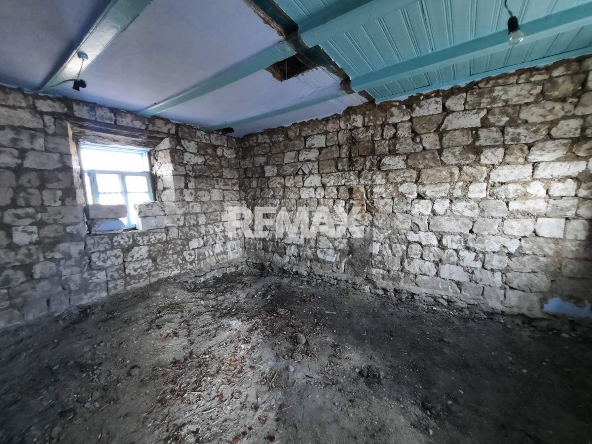 15.000 EUR
