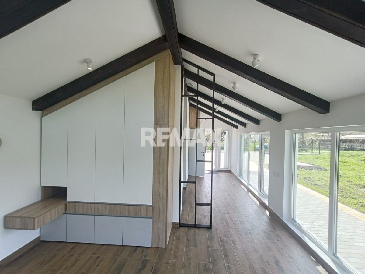 110.000 EUR