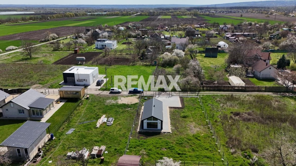 110.000 EUR