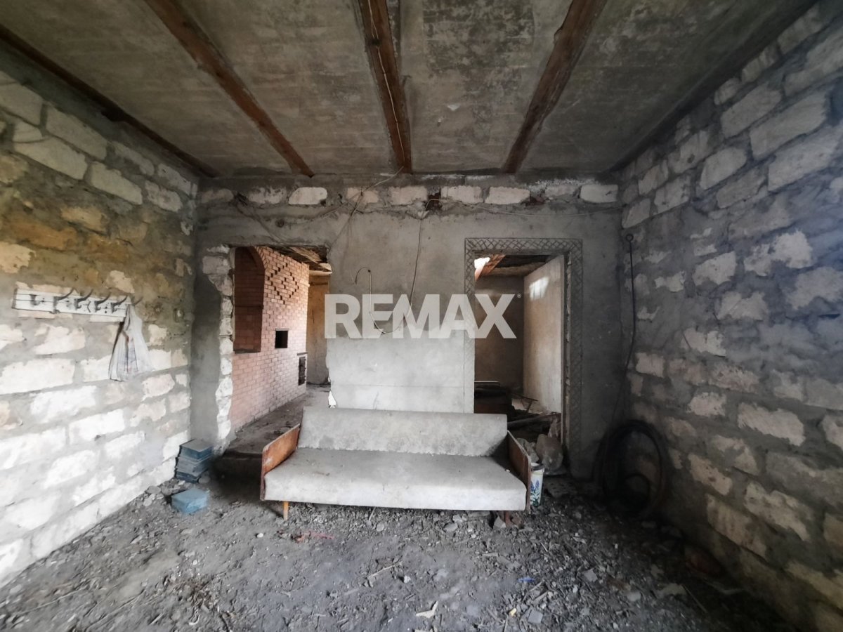 35.000 EUR