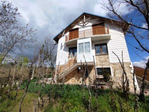 134.900 EUR