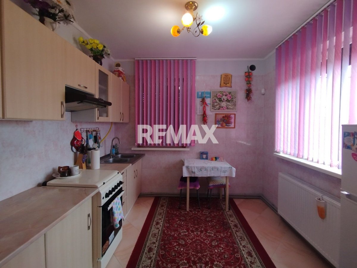 134.900 EUR