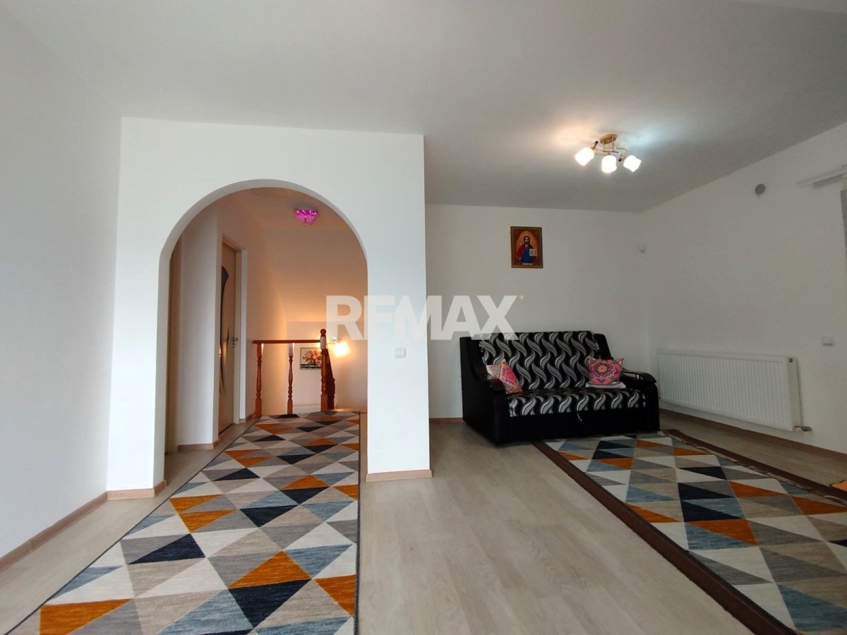 134.900 EUR