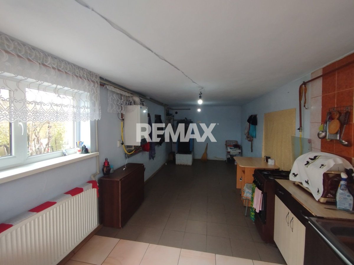 134.900 EUR