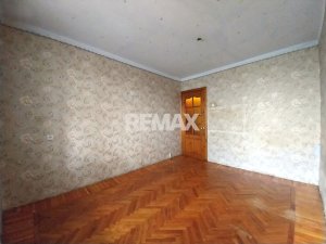 114.900 EUR