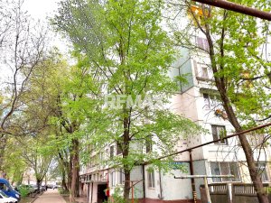 114.900 EUR