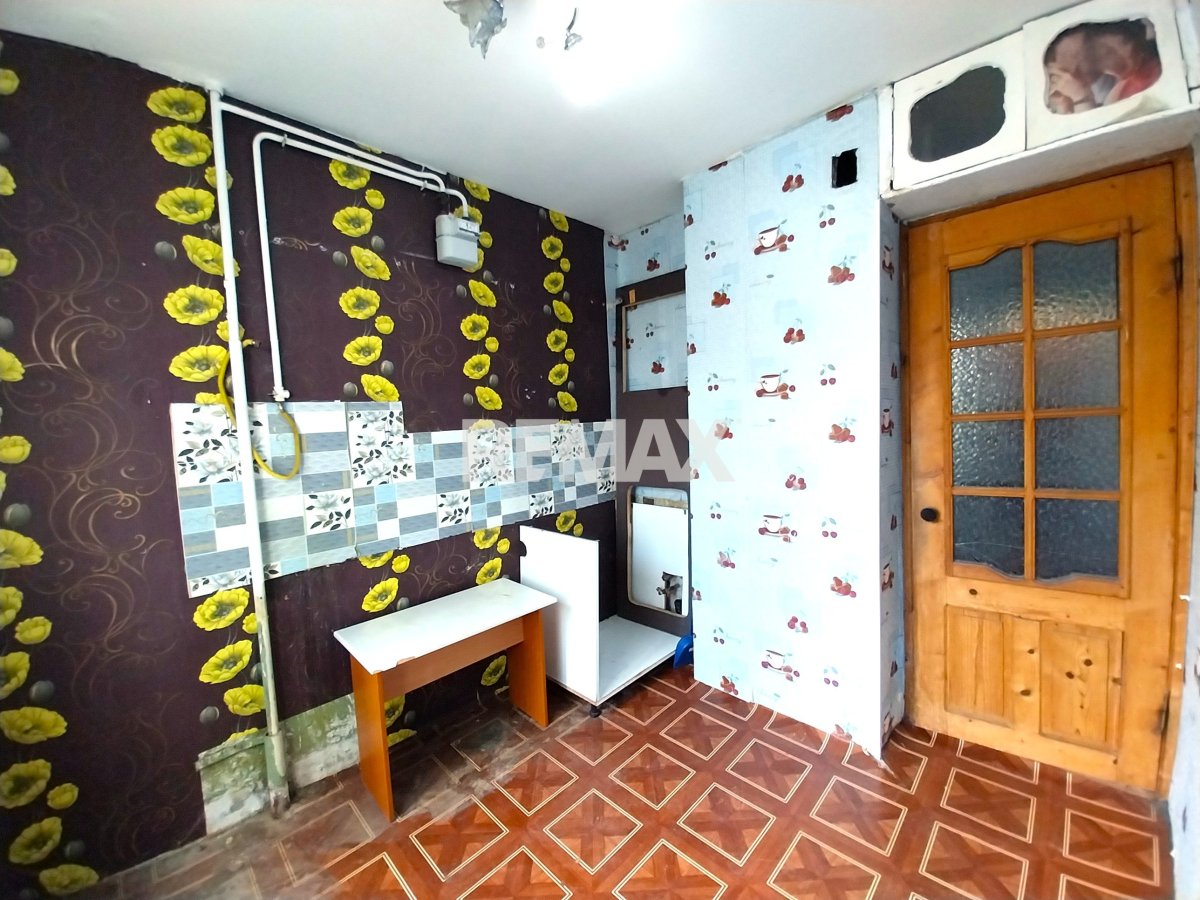 114.900 EUR