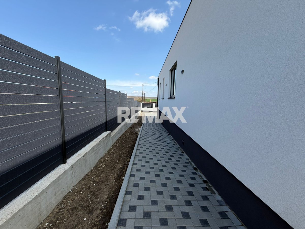 250.000 EUR