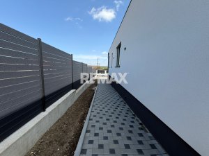 250.000 EUR