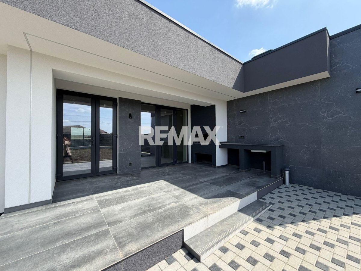 250.000 EUR
