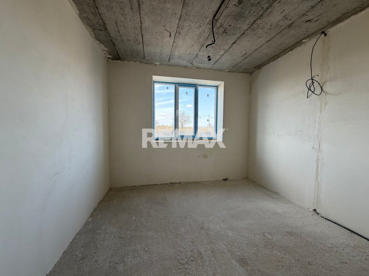 230.000 EUR