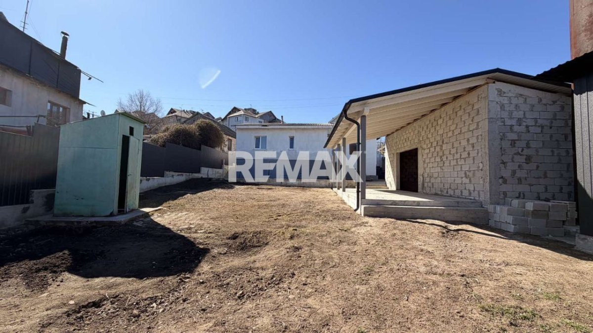105.000 EUR