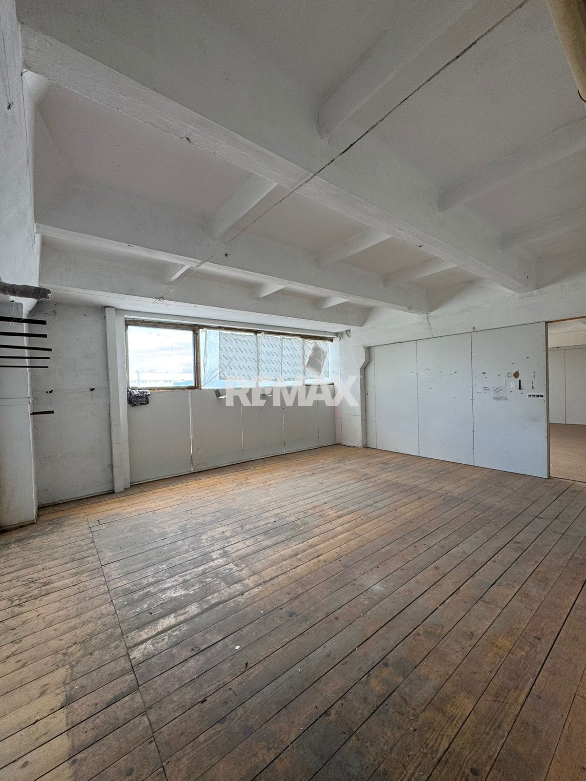 6.000 EUR
