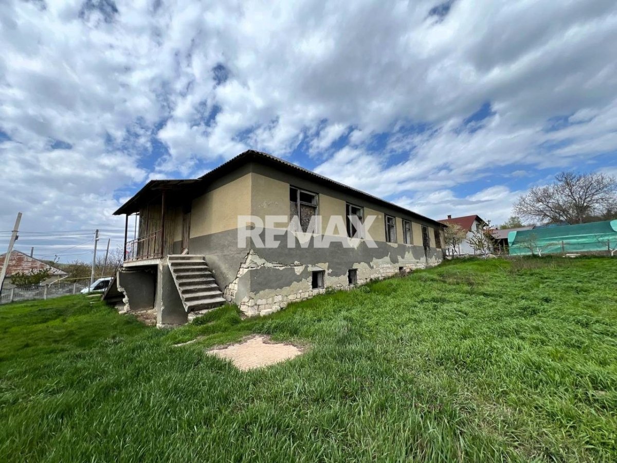 53.000 EUR