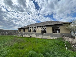 53.000 EUR