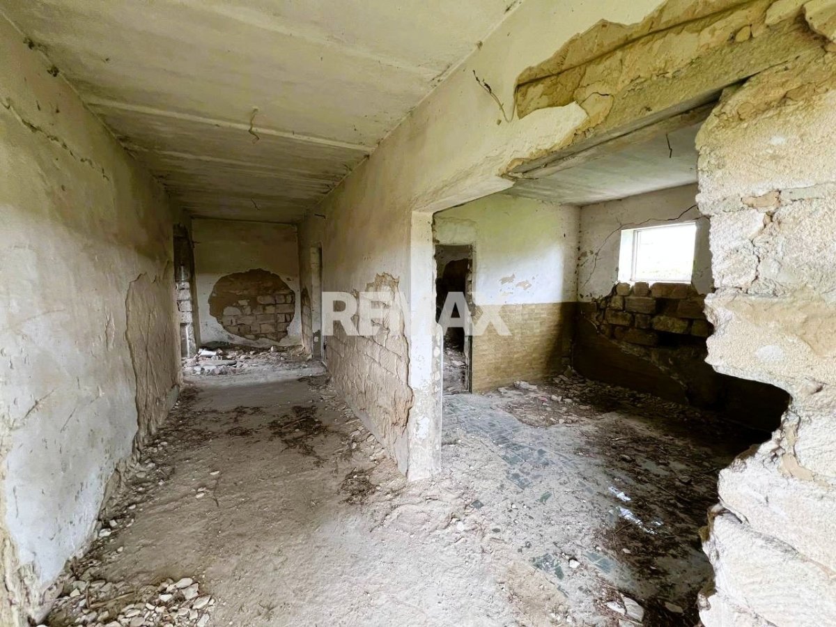 53.000 EUR