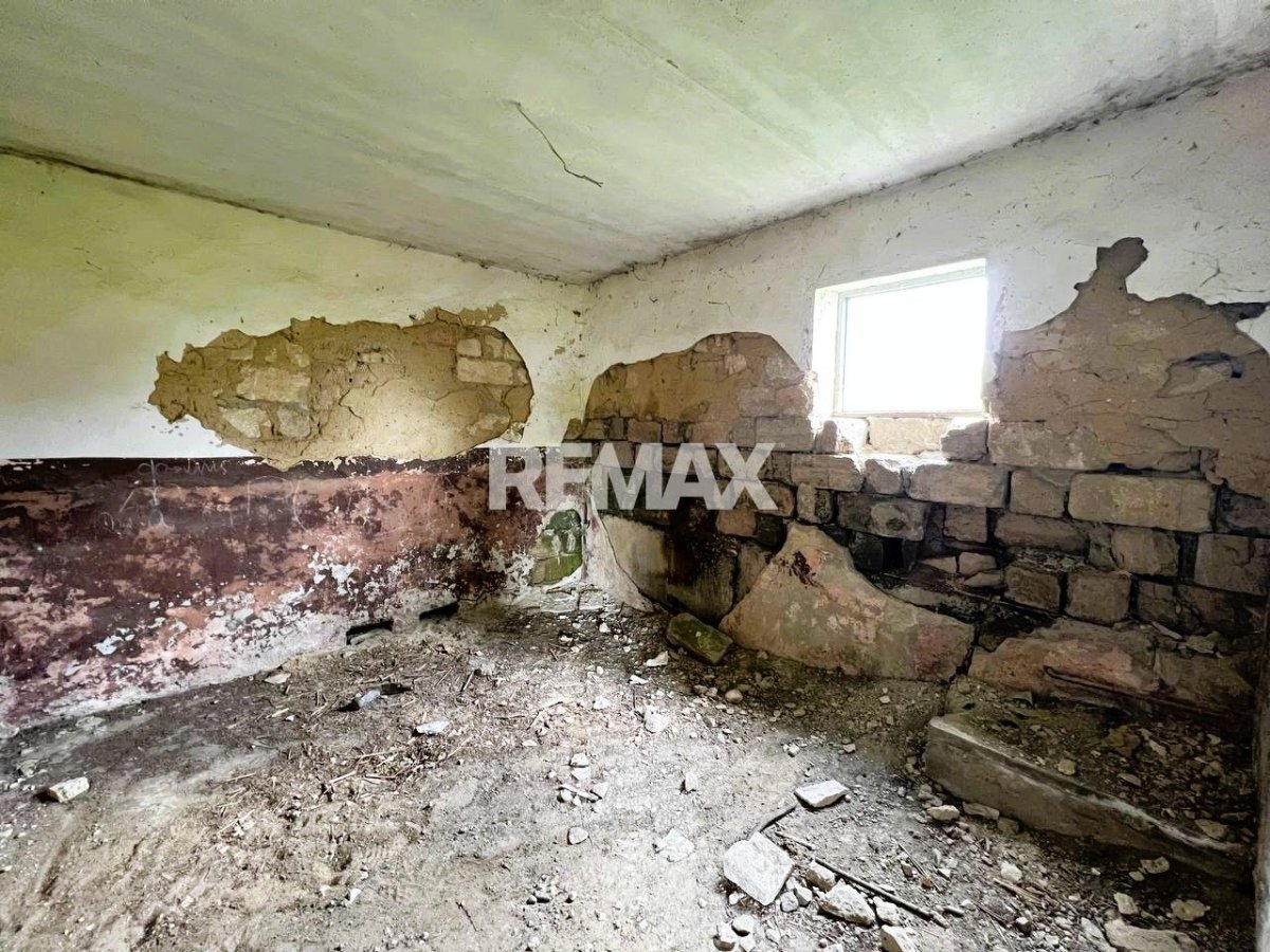 53.000 EUR
