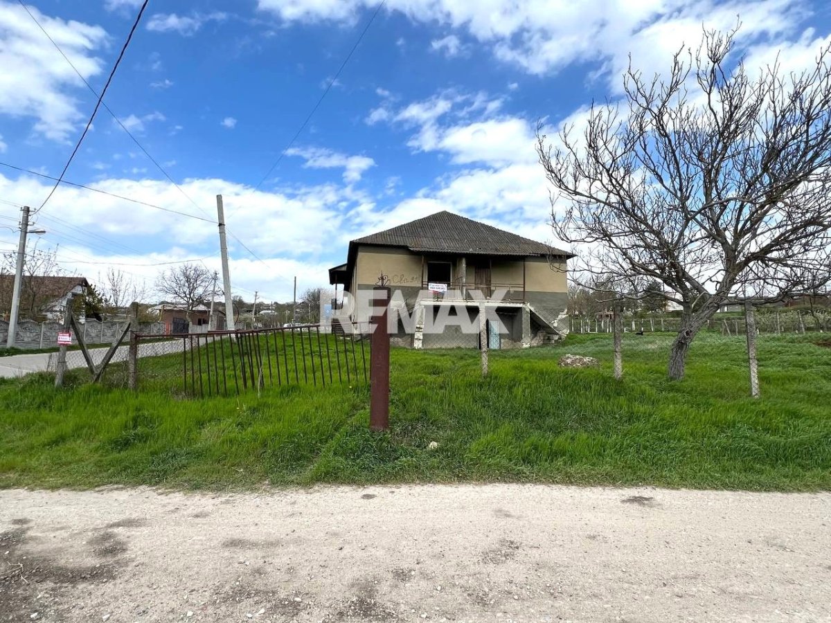 53.000 EUR