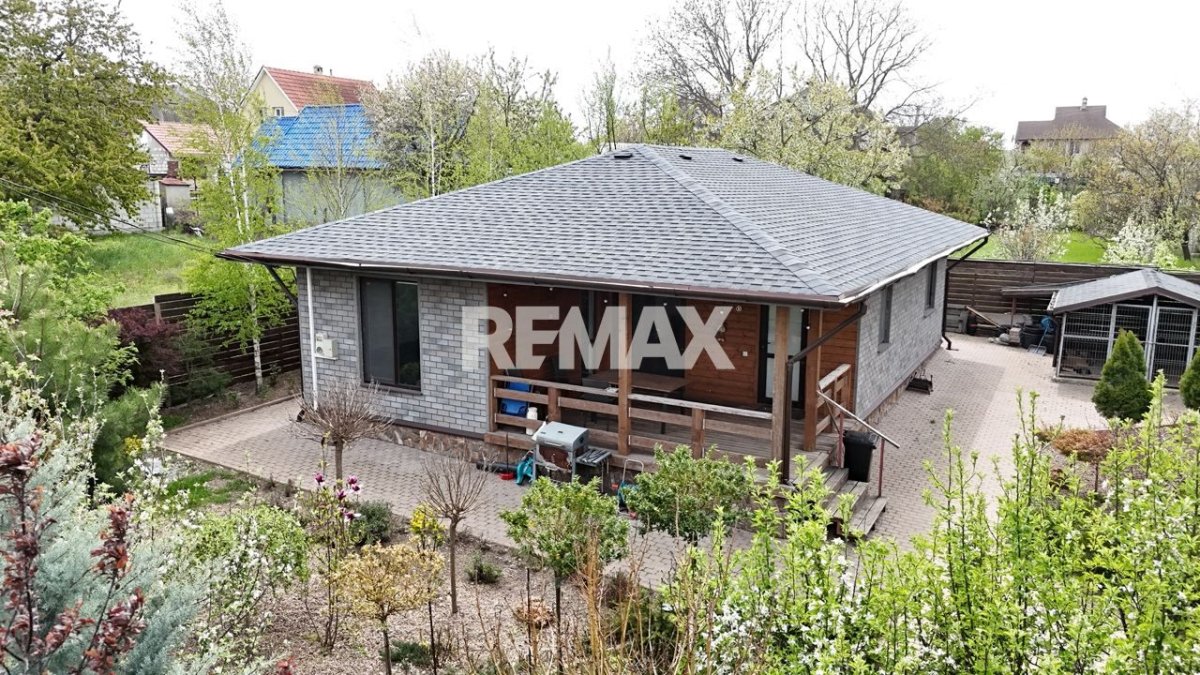 135.000 EUR