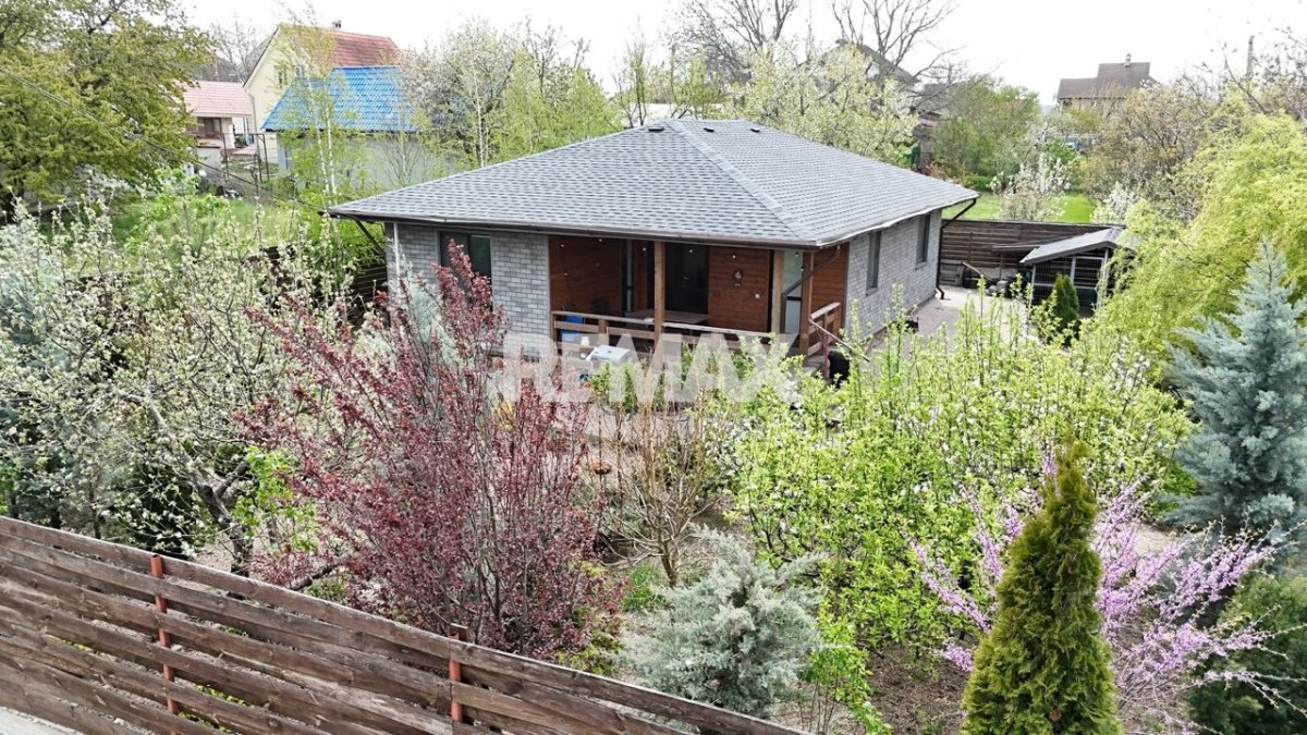 135.000 EUR